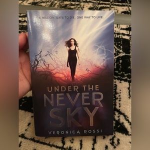 Veronica Rossi ‘Under the Never Sky’ Paperback Book